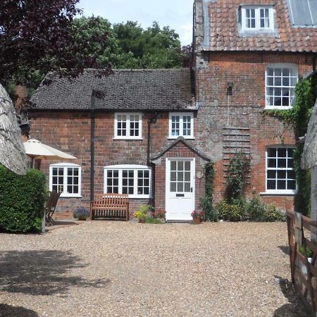Stunning 3 Bedroom 3 Bath Self Catering Cottage Nr Stonehenge, Longleat, Avebury And Bath - Great Local Village Pub Pewsey Εξωτερικό φωτογραφία