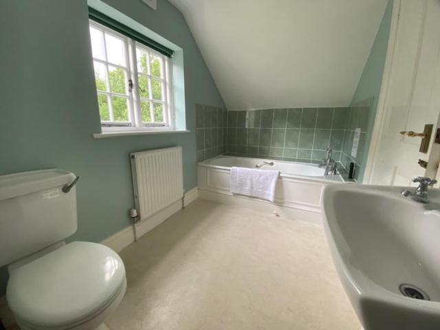Stunning 3 Bedroom 3 Bath Self Catering Cottage Nr Stonehenge, Longleat, Avebury And Bath - Great Local Village Pub Pewsey Εξωτερικό φωτογραφία