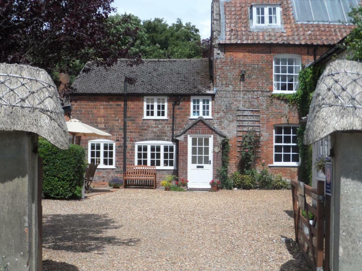 Stunning 3 Bedroom 3 Bath Self Catering Cottage Nr Stonehenge, Longleat, Avebury And Bath - Great Local Village Pub Pewsey Εξωτερικό φωτογραφία